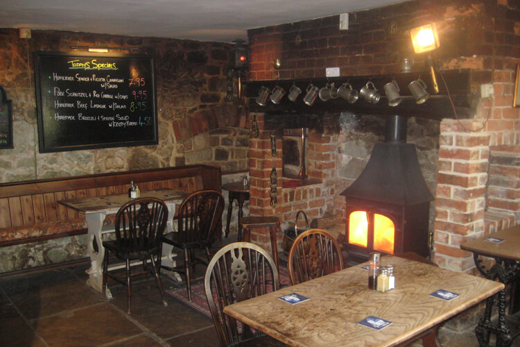 The Benett Arms - Image 5 - UK Tourism Online
