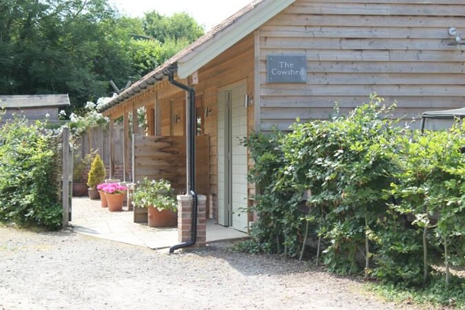 The Cowshed Thumbnail | Farnham - Dorset | UK Tourism Online