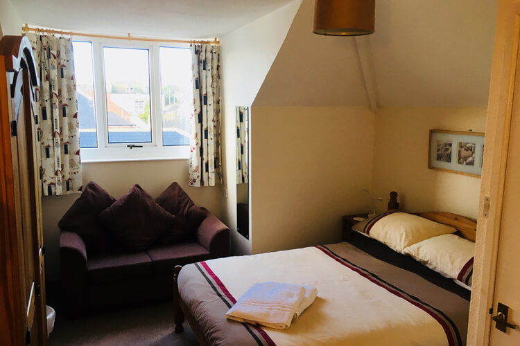 The Eastney Guest Accommodation - Image 4 - UK Tourism Online