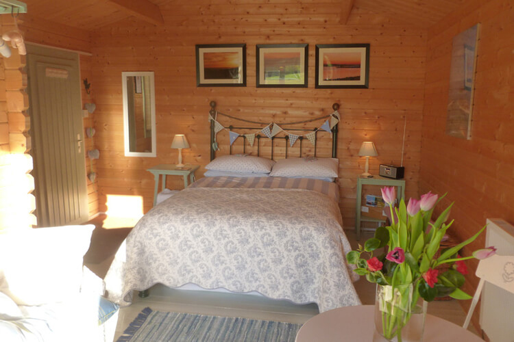 The Log Cabin - Image 1 - UK Tourism Online