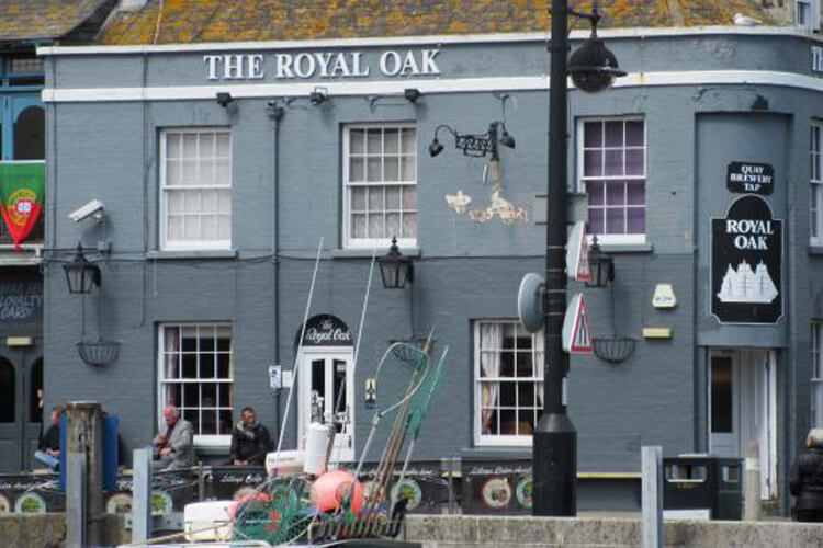 The Royal Oak - Image 1 - UK Tourism Online