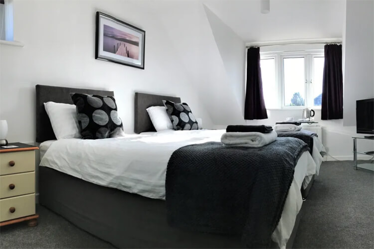 The Withies - Image 2 - UK Tourism Online
