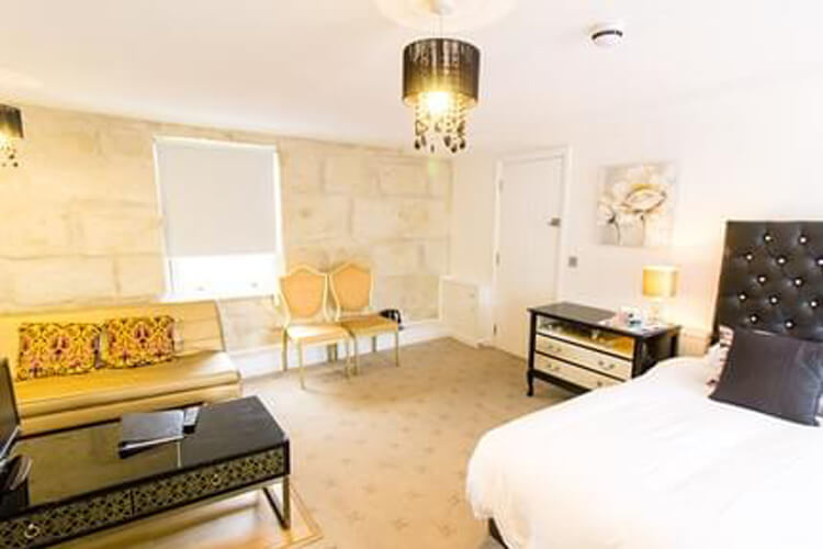 Thirtyfive Bed and Breakfast - Image 2 - UK Tourism Online