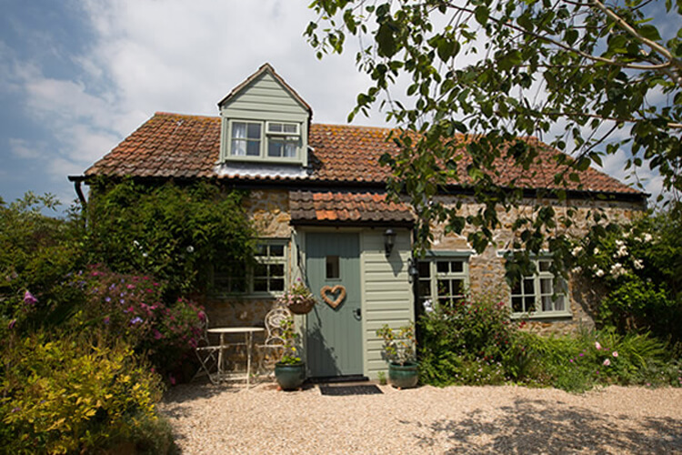 West Dorset Cottages - Image 1 - UK Tourism Online