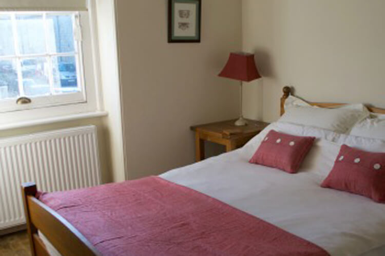 West Bay Cottage - Image 3 - UK Tourism Online