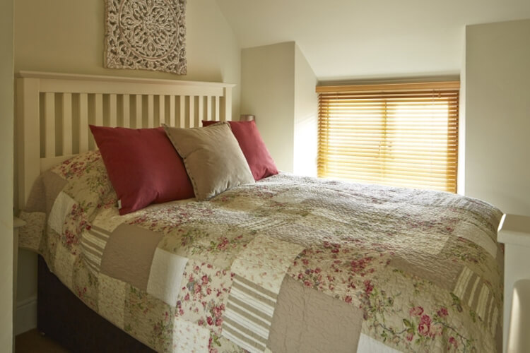 Angel Cottage Tetbury - Image 3 - UK Tourism Online