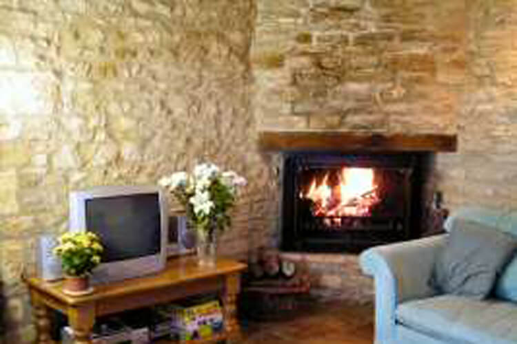 Blackpitt Farm Cottages - Image 3 - UK Tourism Online