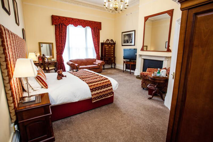 Clarence Court Hotel - Image 2 - UK Tourism Online