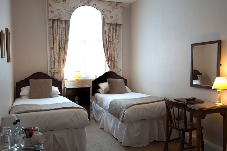 Corinium Hotel And Restaurant - Image 4 - UK Tourism Online