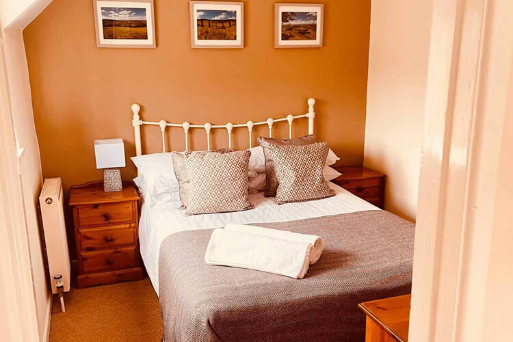 Cotswold Charm Holiday Cottages - Image 4 - UK Tourism Online