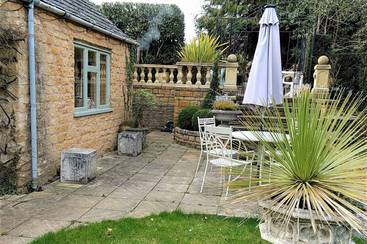 Cotswold Charm Holiday Cottages - Image 5 - UK Tourism Online
