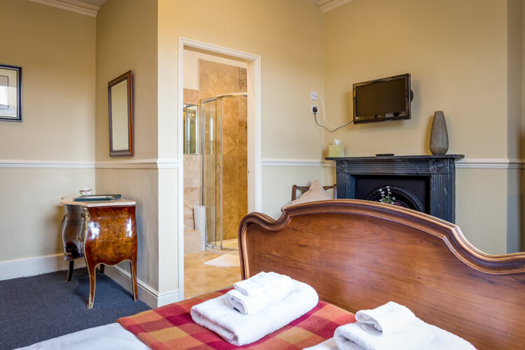 Crossways Guest House - Image 3 - UK Tourism Online