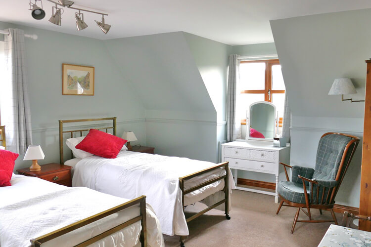 Elms Farm B&B - Image 2 - UK Tourism Online