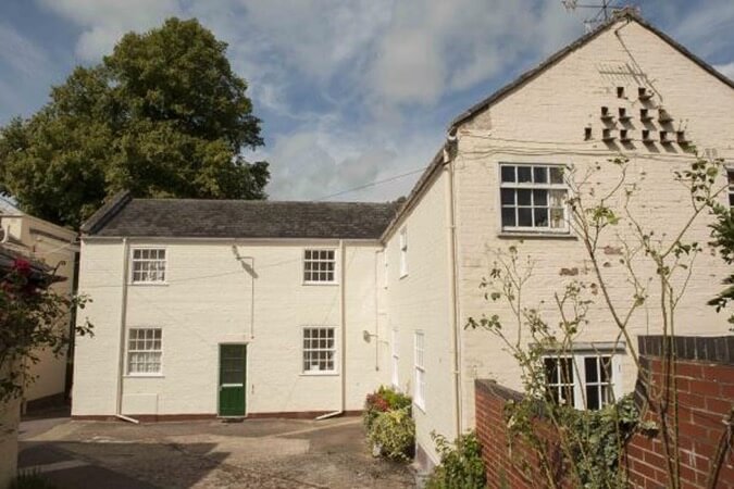 Glenfall Coach House Thumbnail | Cheltenham - Gloucestershire | UK Tourism Online