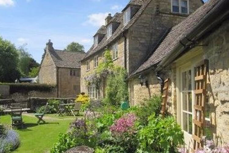 Guiting Guest House - Image 1 - UK Tourism Online