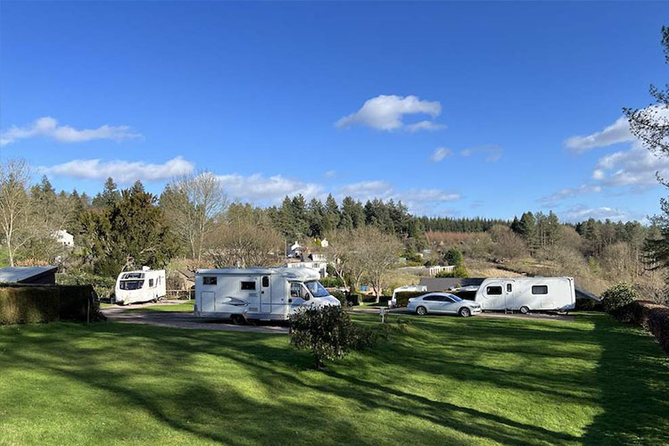 Hawthorne Cottage Caravan Site - Image 3 - UK Tourism Online