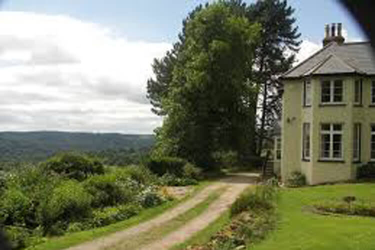 Hunters Lodge Retreat - Image 1 - UK Tourism Online