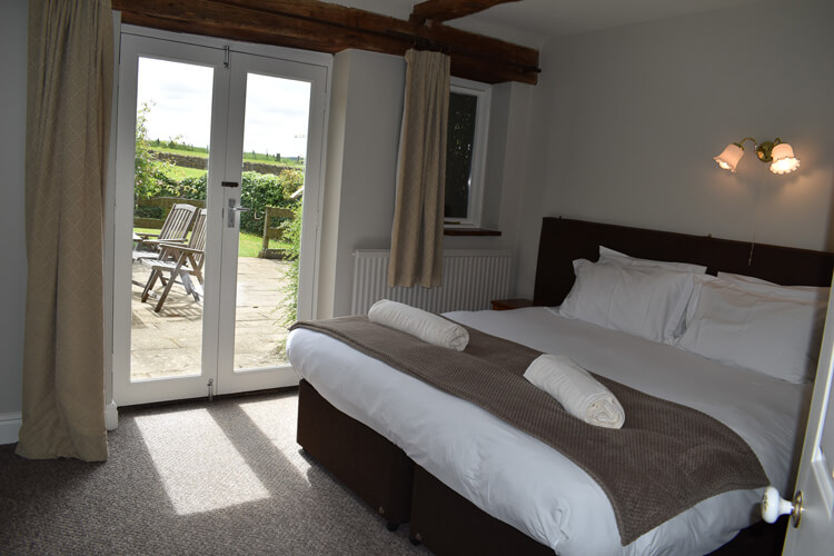 Luckley Farm Cottages - Image 3 - UK Tourism Online