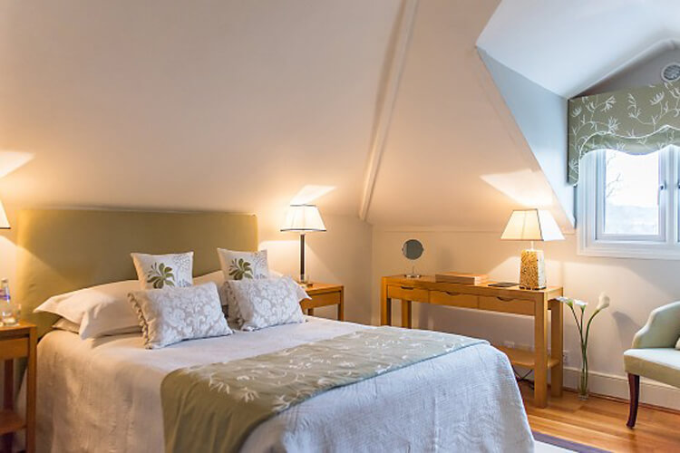 Lypiatt House - Image 1 - UK Tourism Online