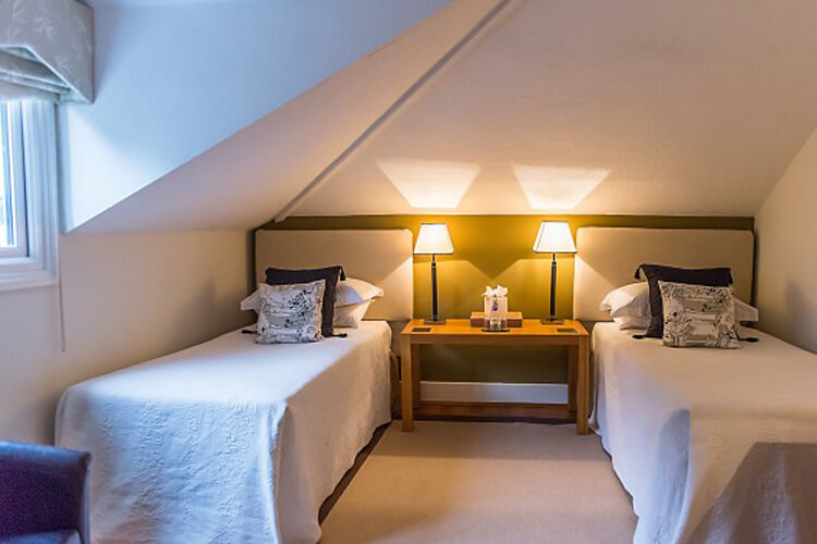 Lypiatt House - Image 5 - UK Tourism Online
