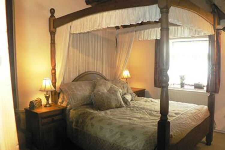 Oatfield House Farm Cottages - Image 3 - UK Tourism Online