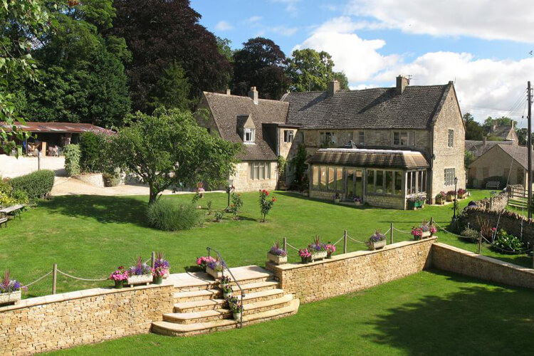 Park Farm Holiday Cottages - Image 1 - UK Tourism Online