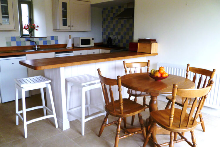 Paynes Barn Holiday Cottage - Image 3 - UK Tourism Online