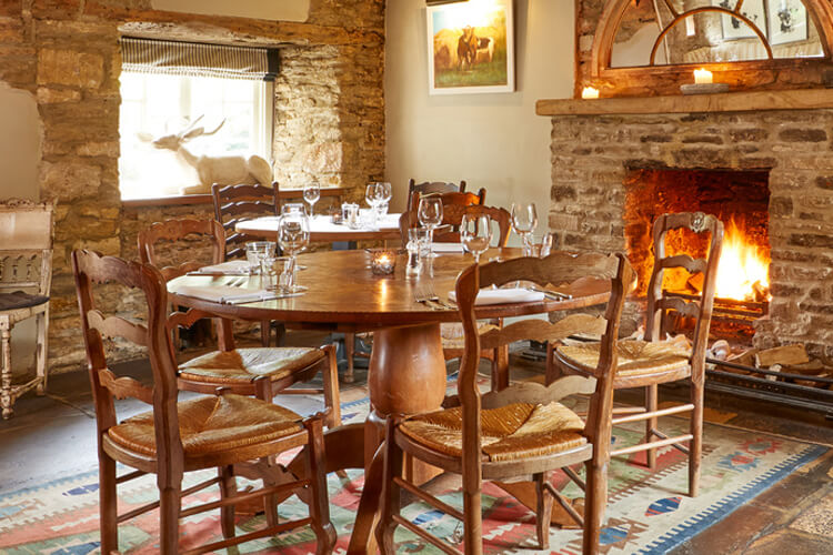 Plough Inn - Image 2 - UK Tourism Online