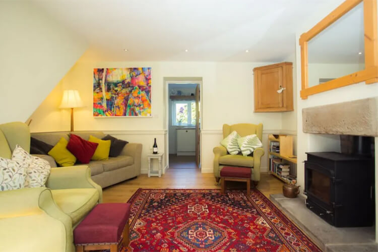 Rosebank Holiday Cottage - Image 2 - UK Tourism Online