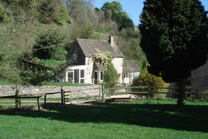 Stable Cottage Thumbnail | Stroud - Gloucestershire | UK Tourism Online