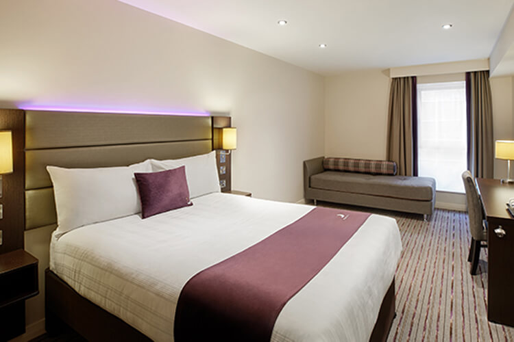 Stroud Hotel - Premier Inn - Image 2 - UK Tourism Online