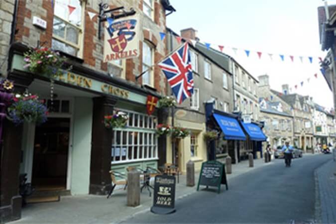 The Golden Cross Thumbnail | Cirencester - Gloucestershire | UK Tourism Online