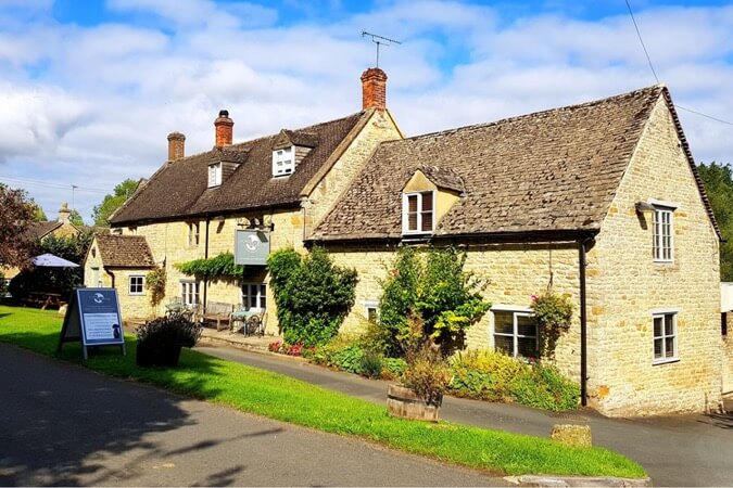 The Horse and Groom Thumbnail | Stow-On-The-Wold - Gloucestershire | UK Tourism Online