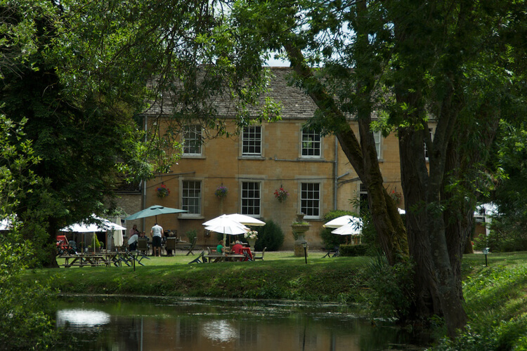 The Inn at Fossebridge - Image 1 - UK Tourism Online