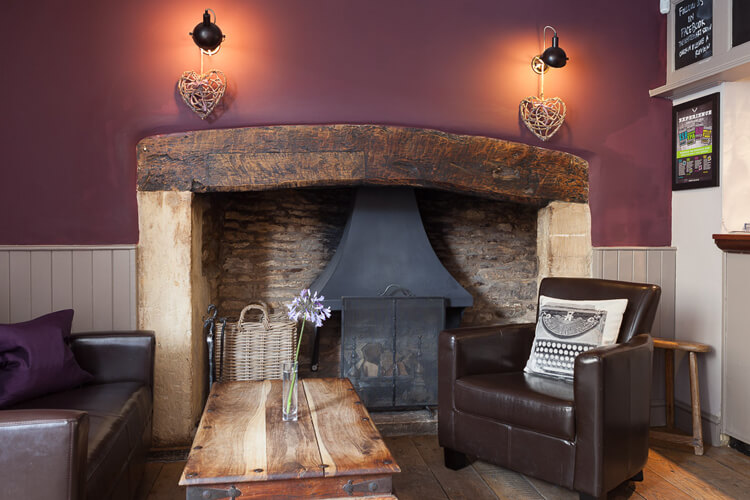 The White Hart - Image 4 - UK Tourism Online