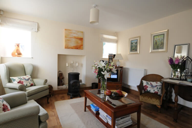 Turnpike Cottage - Image 2 - UK Tourism Online