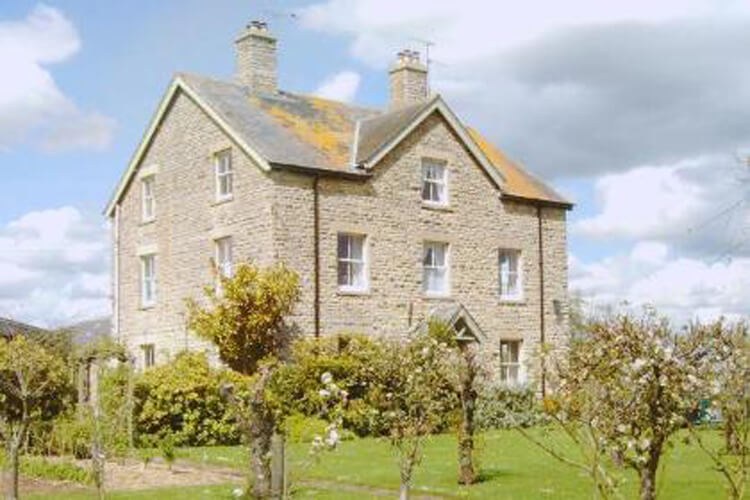 Waitenhill Farm - Image 1 - UK Tourism Online