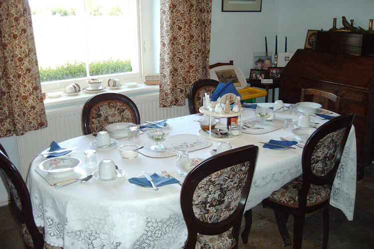 Waitenhill Farm - Image 4 - UK Tourism Online