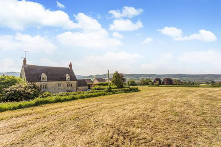 Westrip Farmhouse Self Catering in Stroud