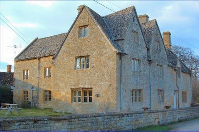 Wood Stanway Farmhouse Bed and Breakfast Thumbnail | Cheltenham - Gloucestershire | UK Tourism Online