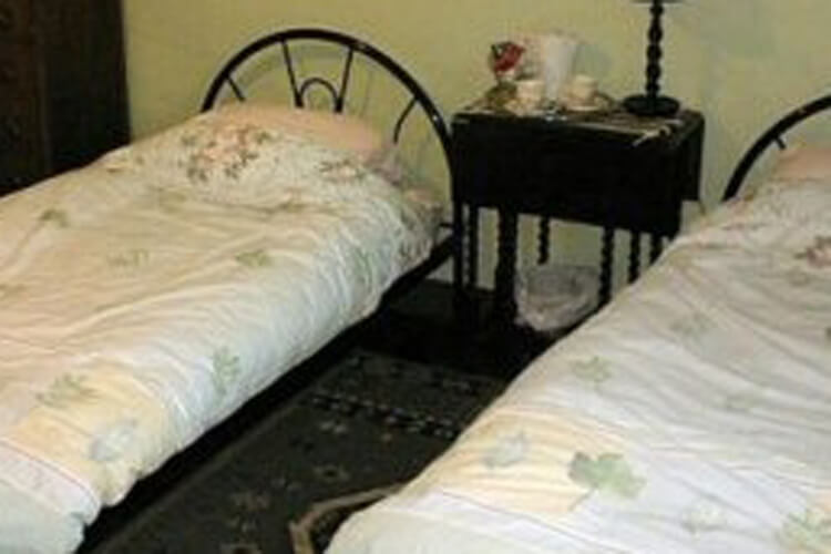 Wood Stanway Farmhouse Bed and Breakfast - Image 4 - UK Tourism Online