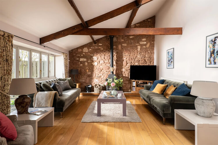 Allerford Barns - Image 4 - UK Tourism Online