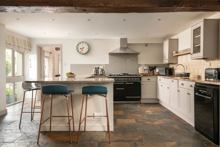 Allerford Barns - Image 5 - UK Tourism Online