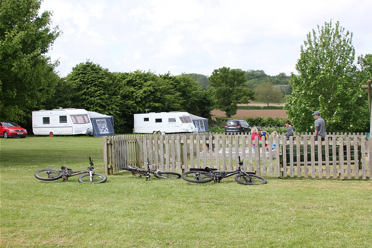 Ashe Farm Caravan & Campsite - Image 4 - UK Tourism Online
