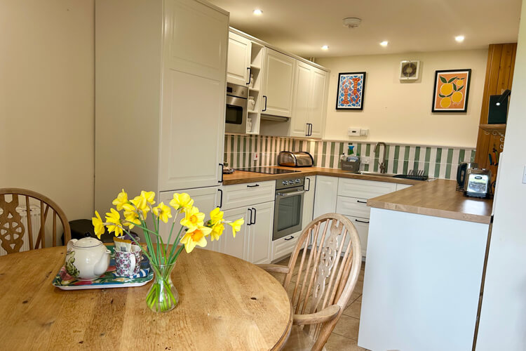 Bees Knees & Honeycott Cottages - Image 3 - UK Tourism Online