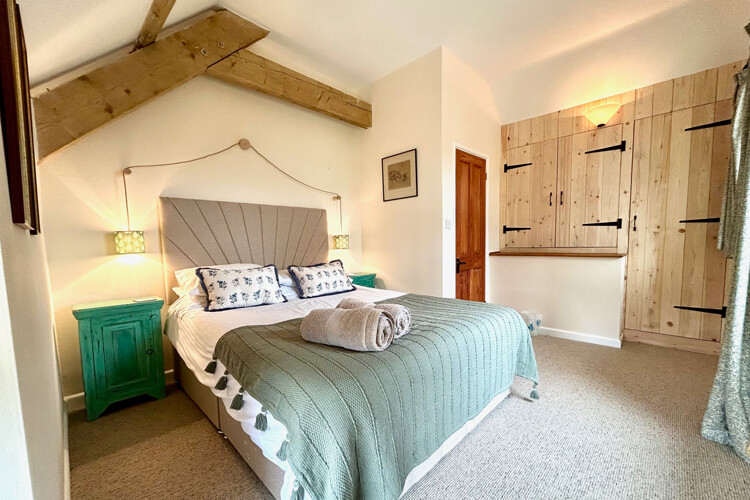 Bees Knees & Honeycott Cottages - Image 4 - UK Tourism Online