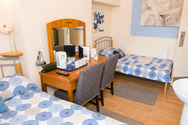 Blakeney Guest House - Image 4 - UK Tourism Online