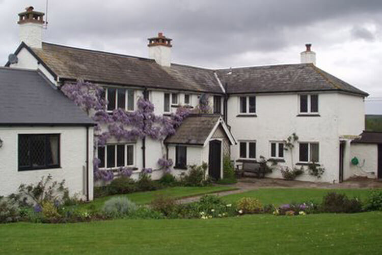 Bournestream Bed and Breakfast and Self Catering - Image 1 - UK Tourism Online