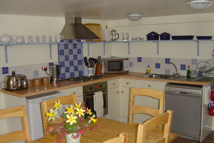 Cascade Cottage - Image 4 - UK Tourism Online