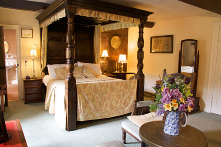 Compton House - Image 3 - UK Tourism Online